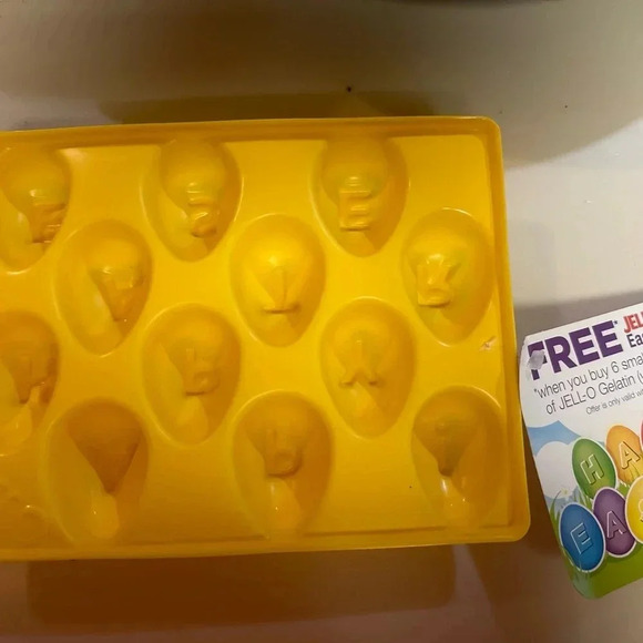 Jell-O Jello Jigglers Happy Easter Gelatin Mold Yellow
Eggs ~ RARE - Picture 2 of 3